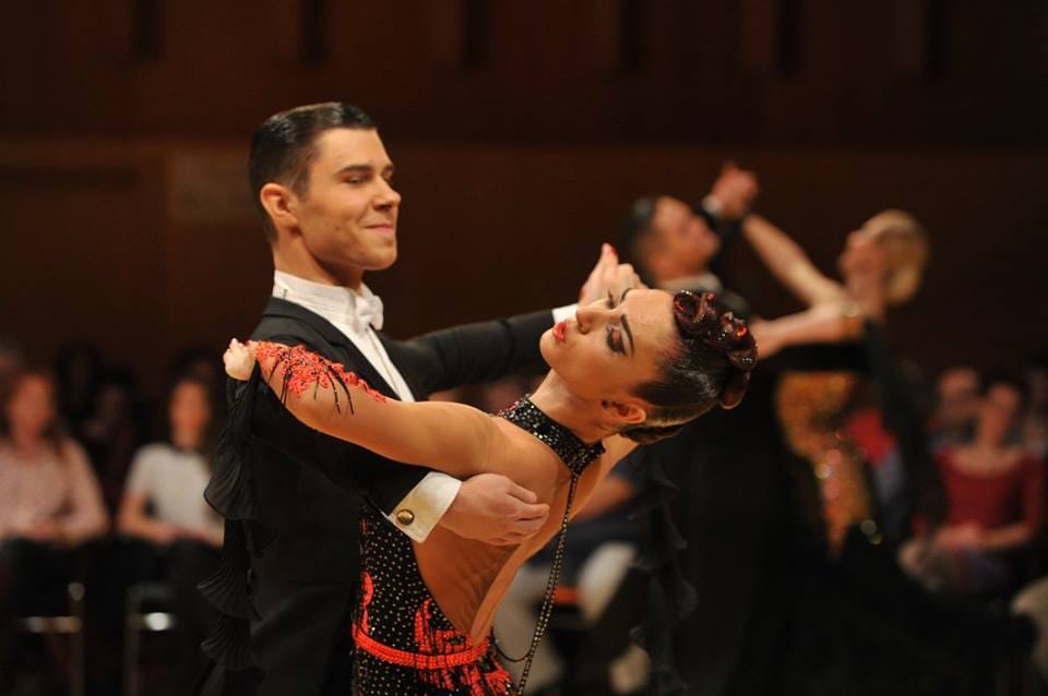 Cum să îți îmbunătățești abilitățile de dans în 2025 Cum să îți îmbunătățești abilitățile de dans în 2025