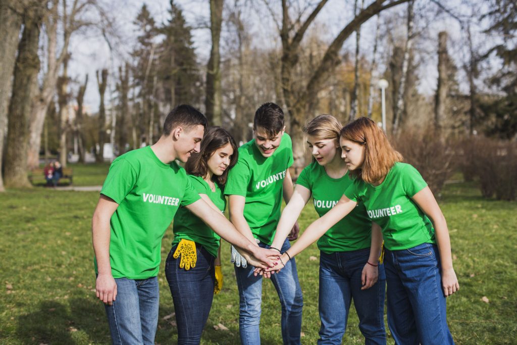 Voluntariat România 2026, ghid complet pentru implicare